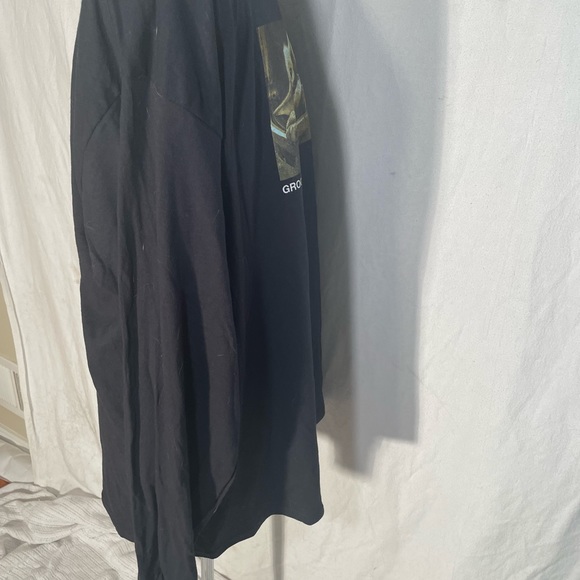 Geeknet Star Wars Grogu Unisex Long Sleeve T-Shirt GameStop Exclusive - Picture 4 of 5